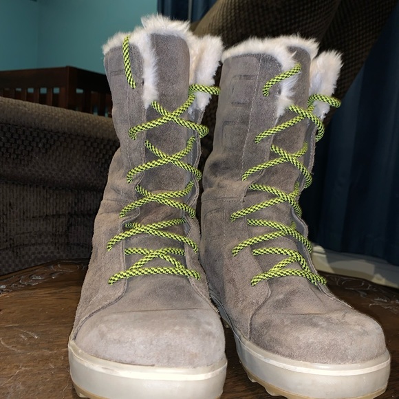 Sorel Boots - Picture 2 of 3